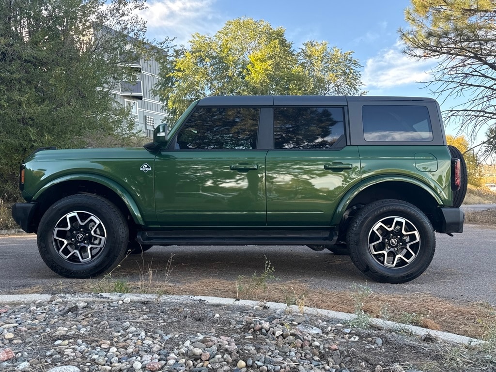 2025 Ford Bronco Outer Banks photo 4