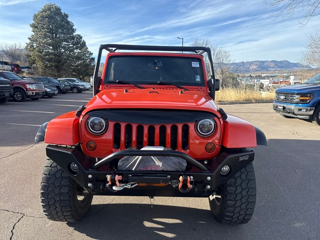 2015 Jeep Wrangler Unlimited Sahara photo 3