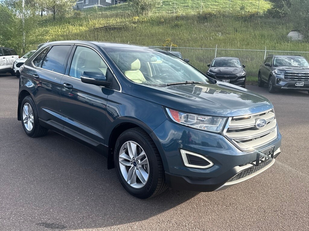 2016 Ford Edge SEL photo 3
