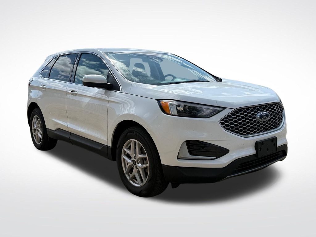 2024 Ford Edge SEL AWD's photo