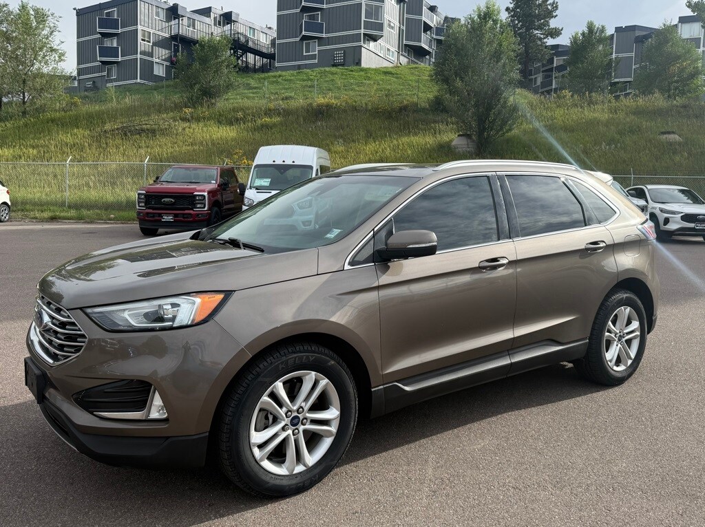 2019 Ford Edge SEL photo 3