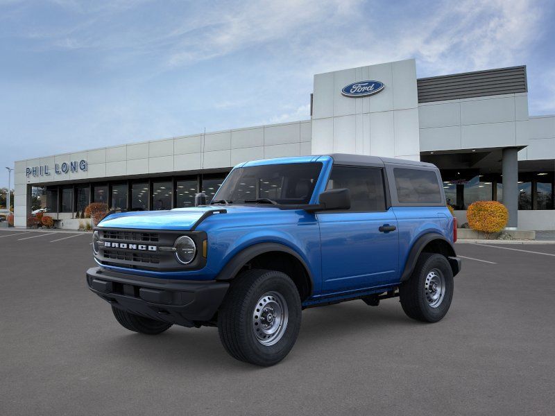 2026 Ford Bronco Base 4x4's photo