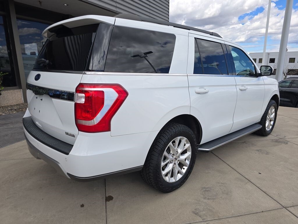 2021 Ford Expedition XLT photo 3