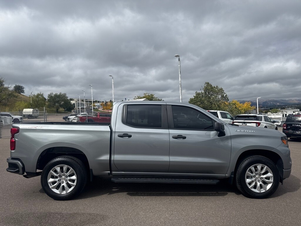 2024 Chevrolet Silverado 1500 Custom photo 4