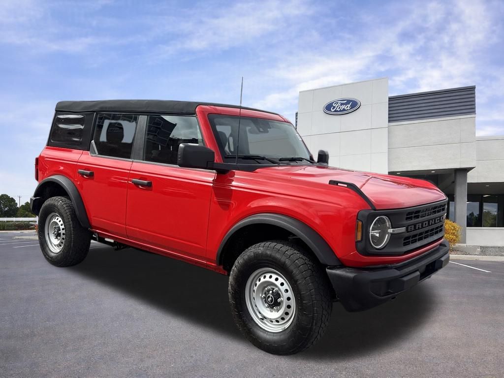 2023 Ford Bronco Base 4x4's photo