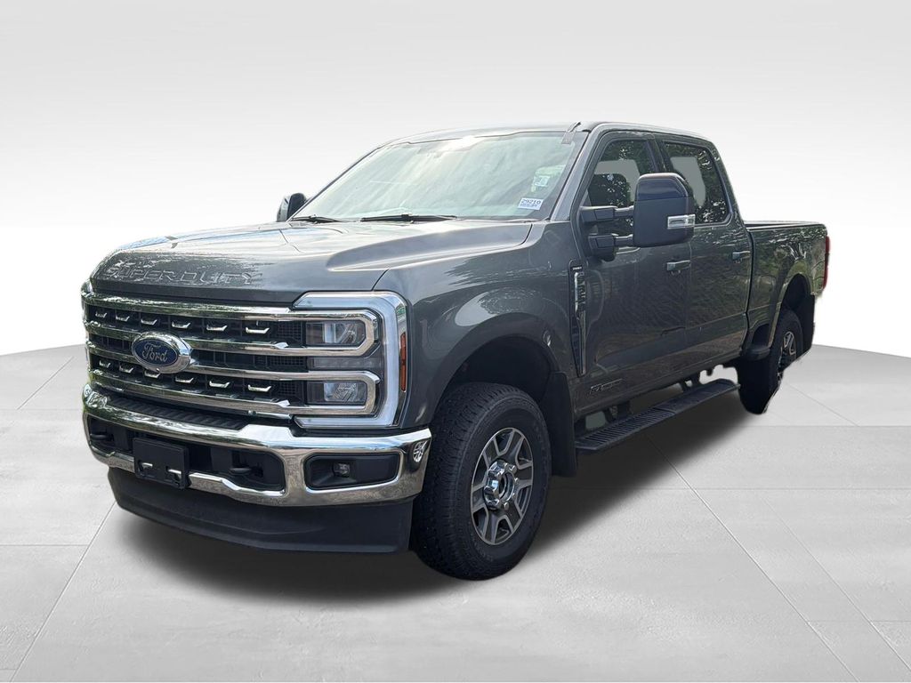 2025 Ford F-350 Lariat 4x4 Crew Cab 176 in SRW's photo