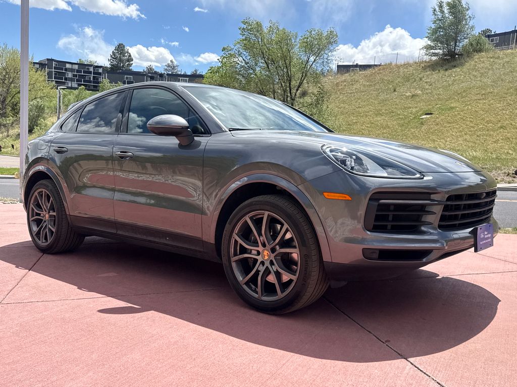 2023 Porsche Cayenne -'s photo