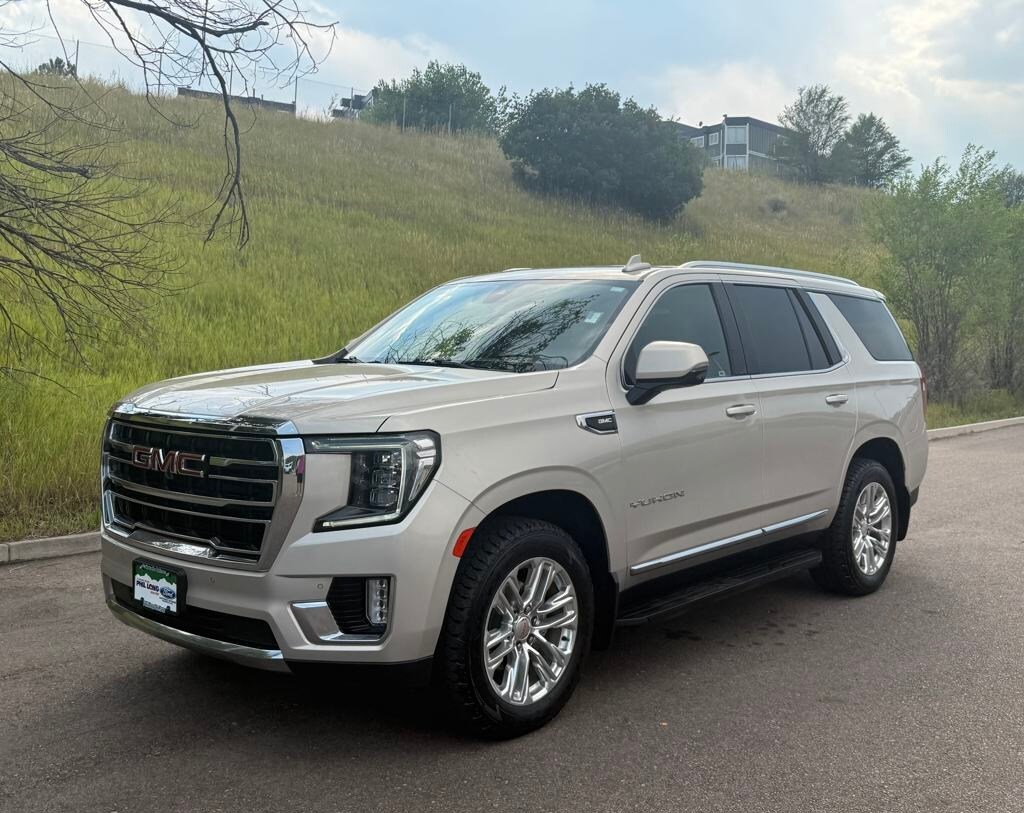 2022 Gmc Yukon SLT photo 2