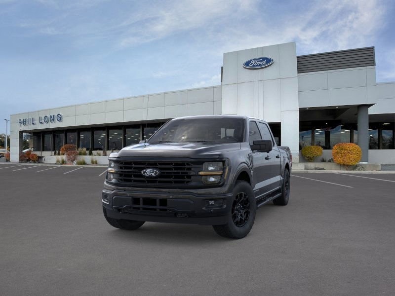 2025 Ford F-150 XLT photo 2