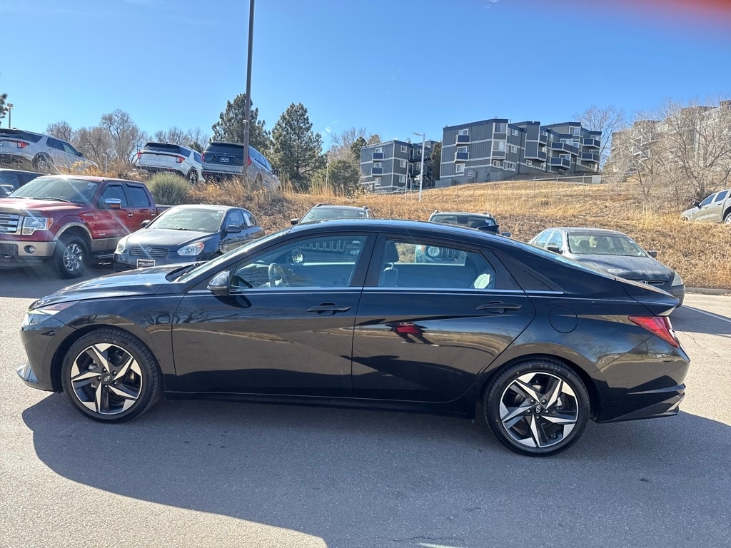 Used 2021 Hyundai Elantra SEL Sedan