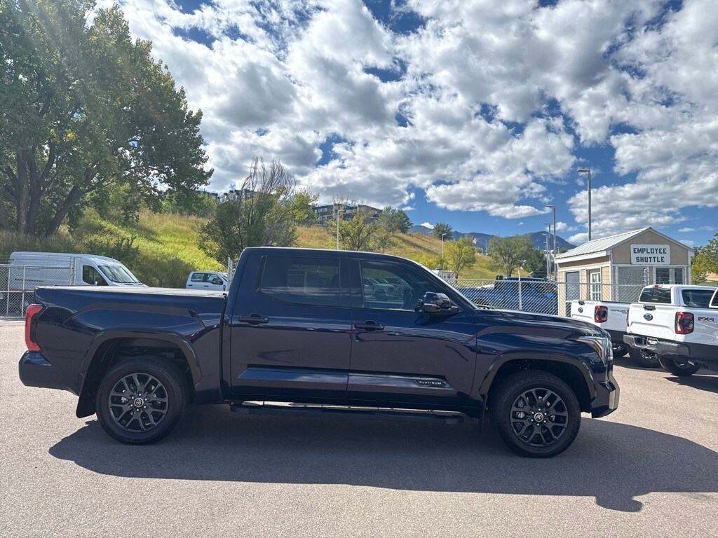2023 Toyota Tundra Platinum photo 3