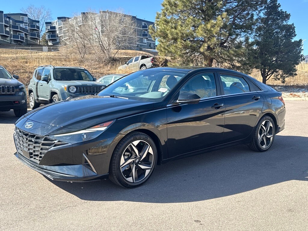 2021 Hyundai Elantra SEL photo 4