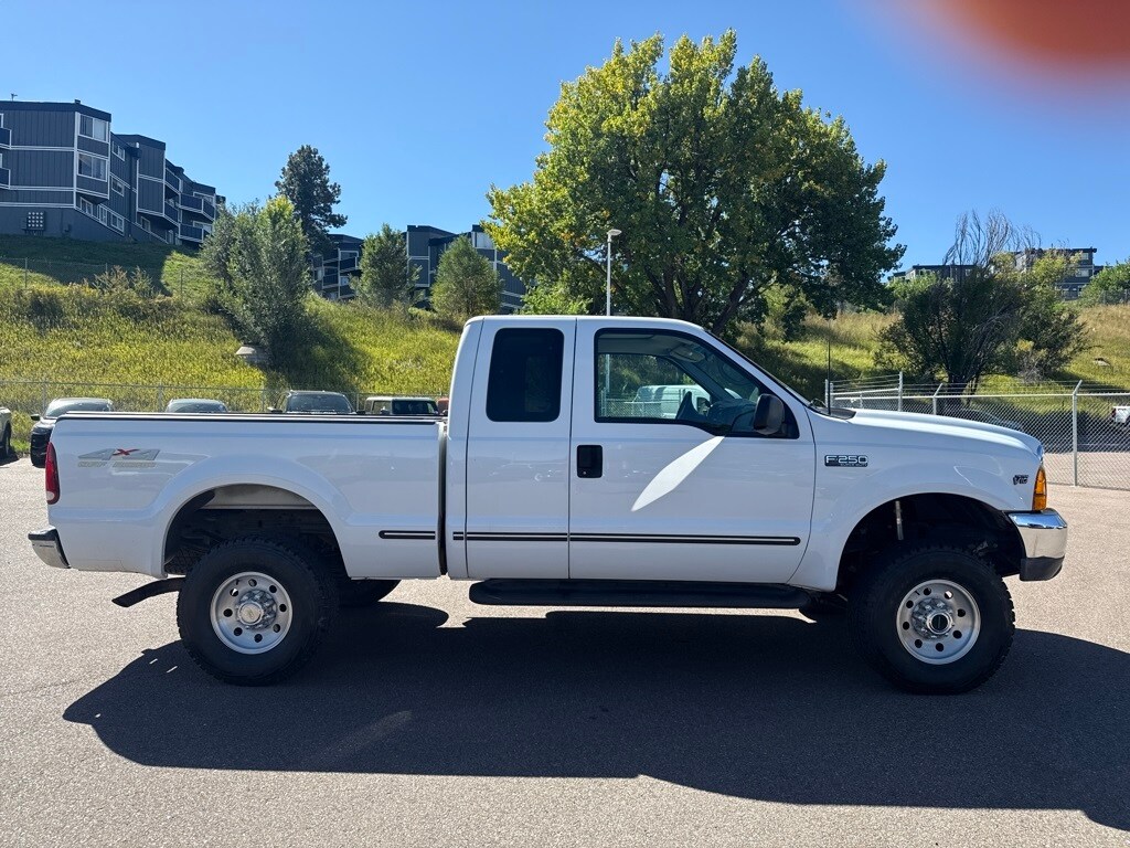 1999 Ford F-250 photo 4