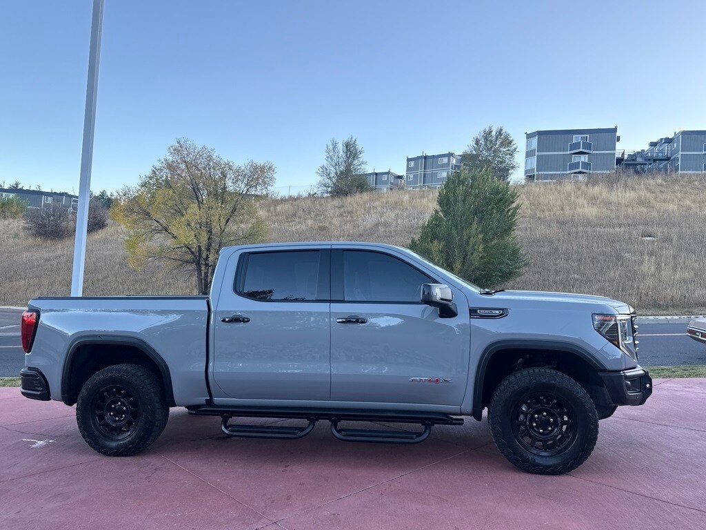 2024 Gmc Sierra 1500 AT4X photo 4