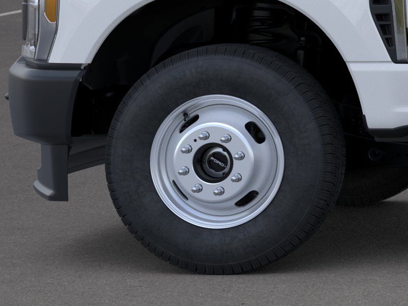 2025 Ford F-350 Super Duty Chassis Cab XL - Photo 19