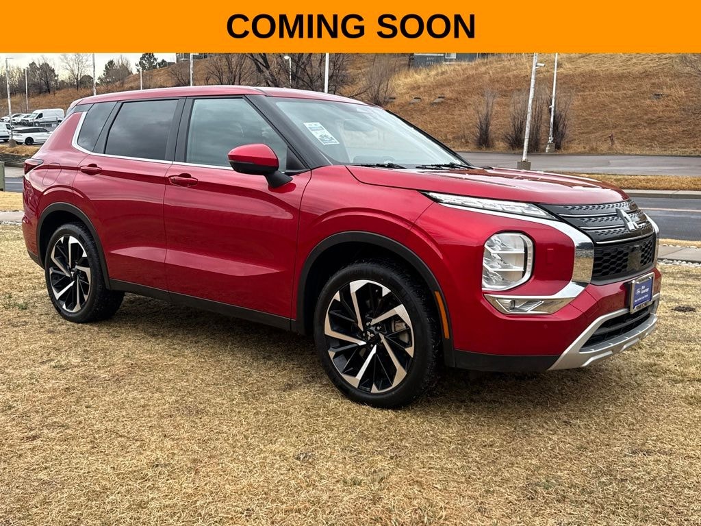 Used 2024 Mitsubishi Outlander SE SUV