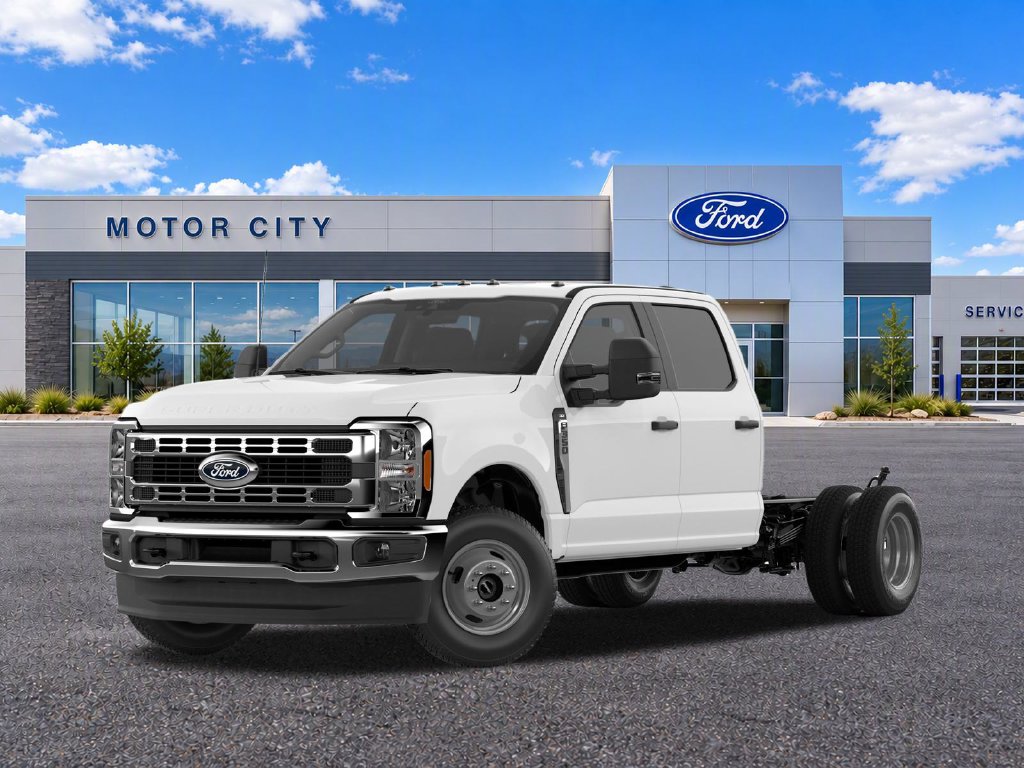2027 Ford F-350 Chassis XLT Chassis