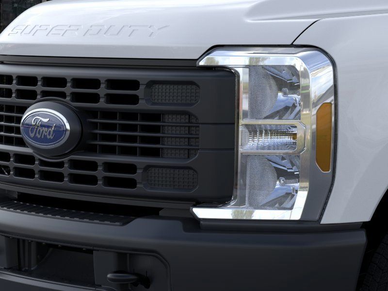2025 Ford F-350 Super Duty Chassis Cab XL - Photo 17