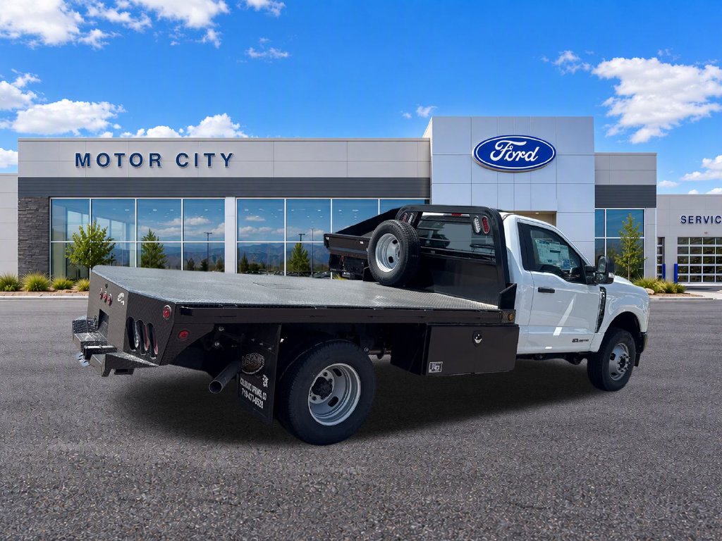 2026 Ford F-350 Super Duty Chassis Cab XL - Photo 7