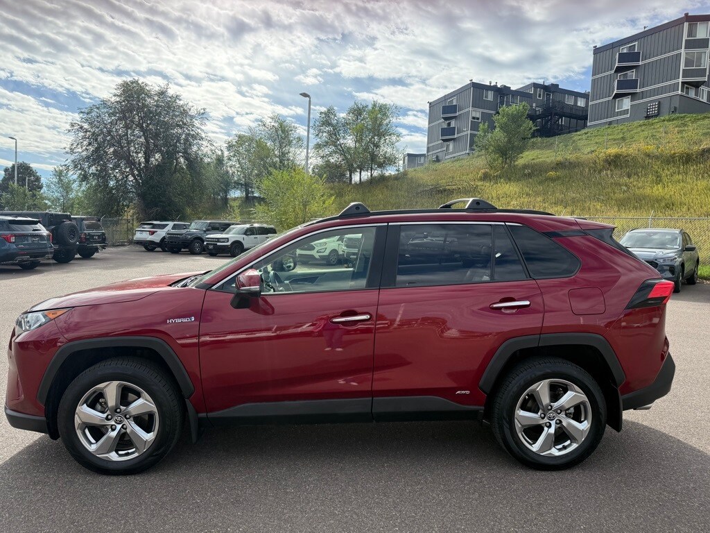 2020 Toyota RAV4 Hybrid Limited photo 2