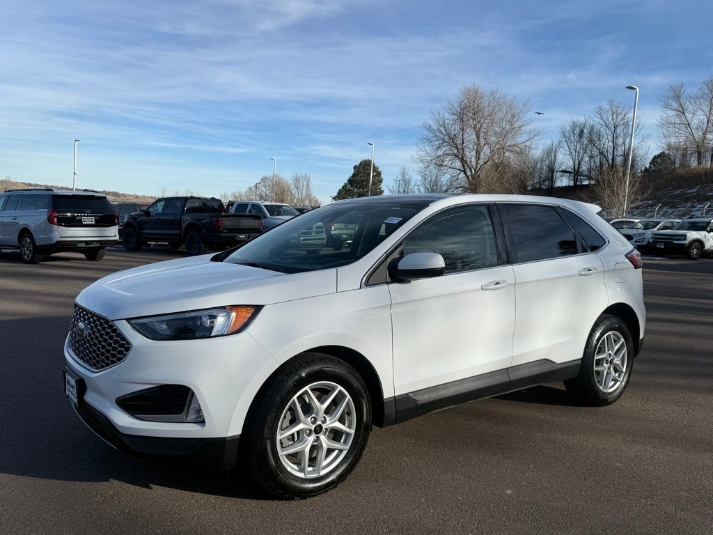 2024 Ford Edge SEL photo 4