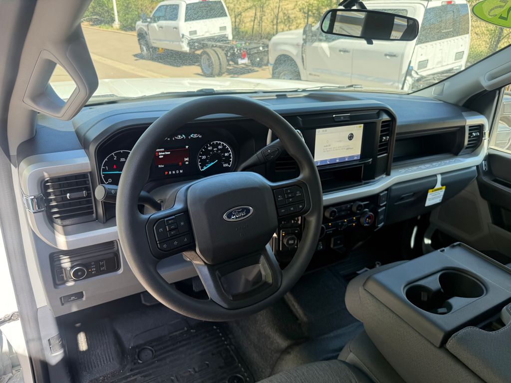 2025 Ford F-550 Super Duty Chassis Cab XL - Photo 16