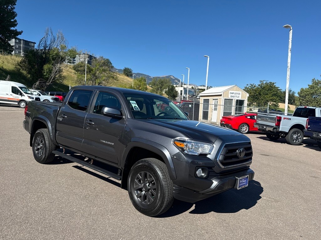 2022 Toyota Tacoma SR5 photo 3