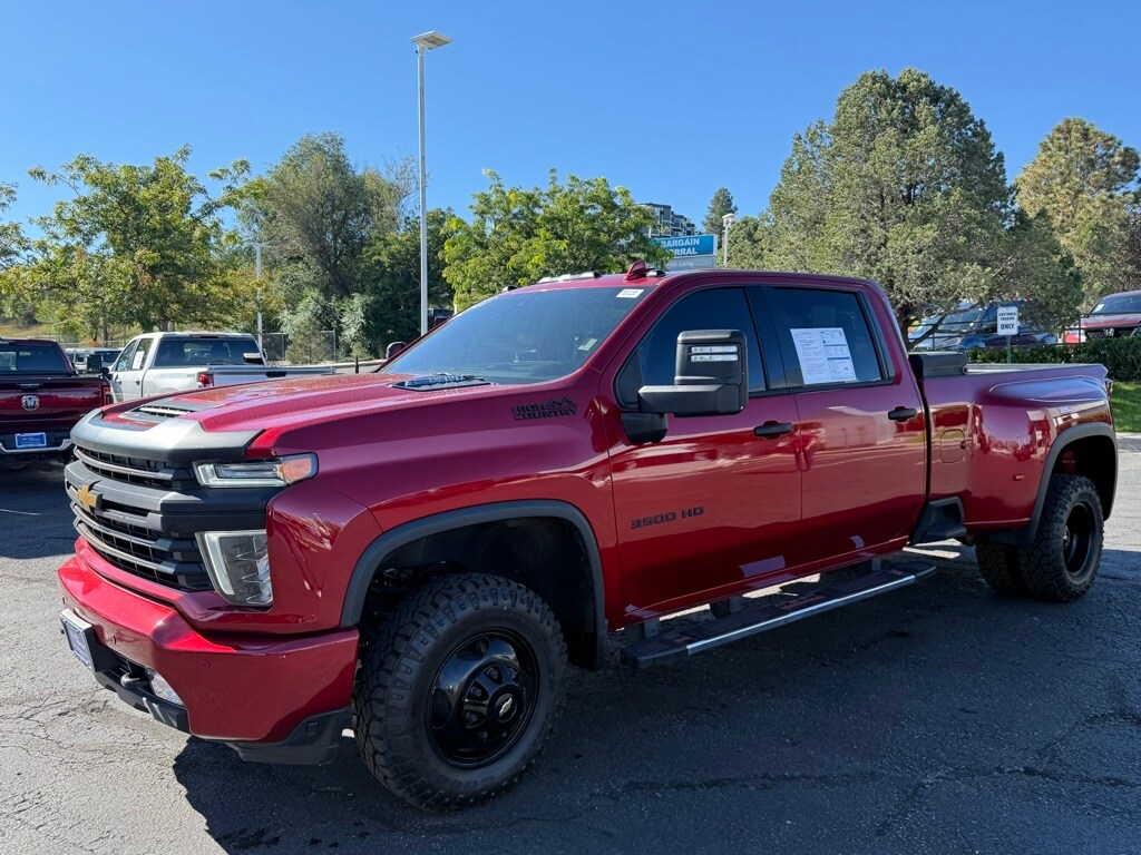 2022 Chevrolet Silverado 3500HD High Country photo 3