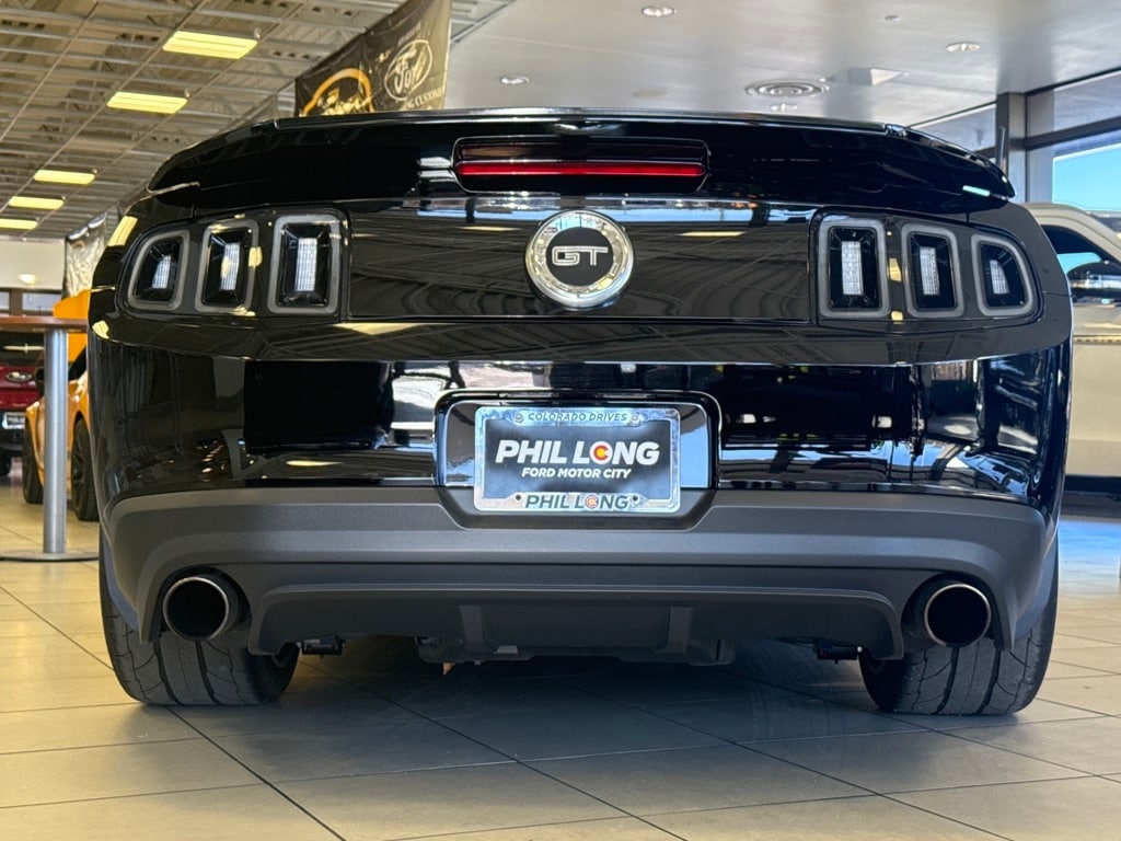 2011 Ford Mustang GT photo 3