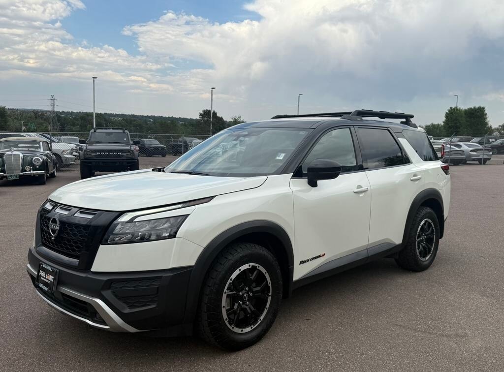 2023 Nissan Pathfinder Rock Creek photo 3
