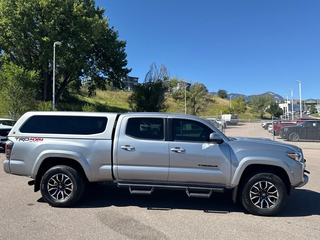 2020 Toyota Tacoma TRD Sport photo 4