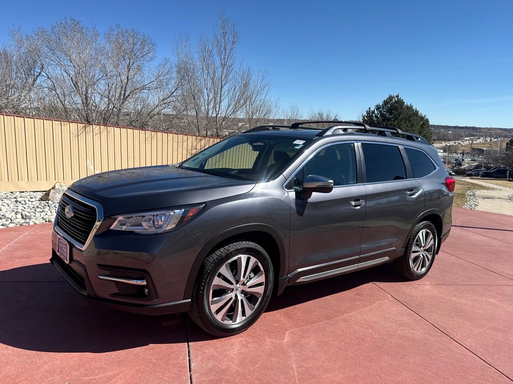 2022 Subaru Ascent Touring photo 3