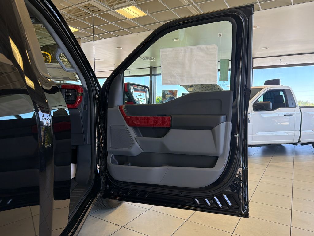 2025 Ford F-150 XL - Photo 20