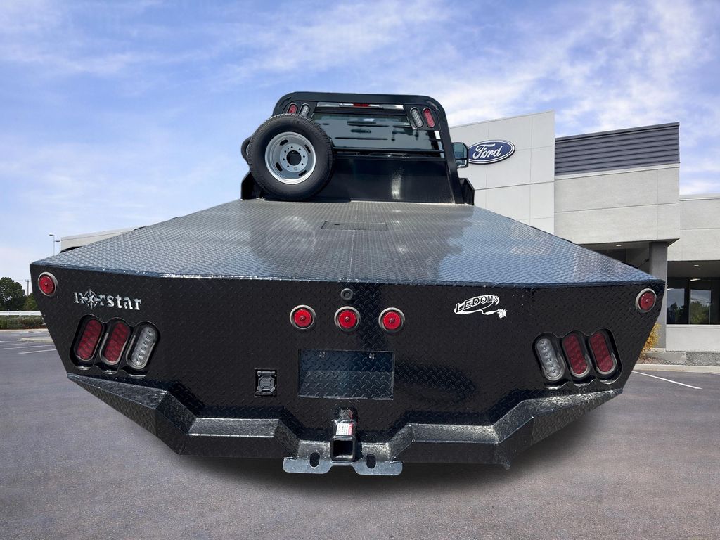 2026 Ford F-350 Super Duty Chassis Cab XL - Photo 6