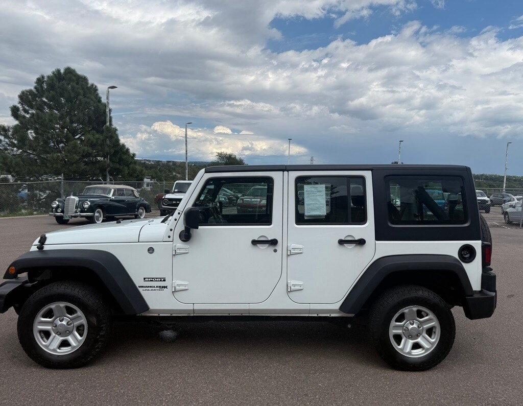 2018 Jeep Wrangler Unlimited Sport photo 4