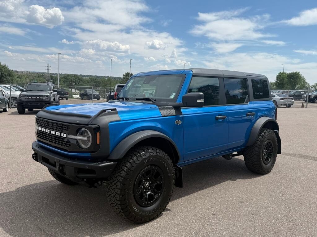 2024 Ford Bronco Wildtrak photo 2