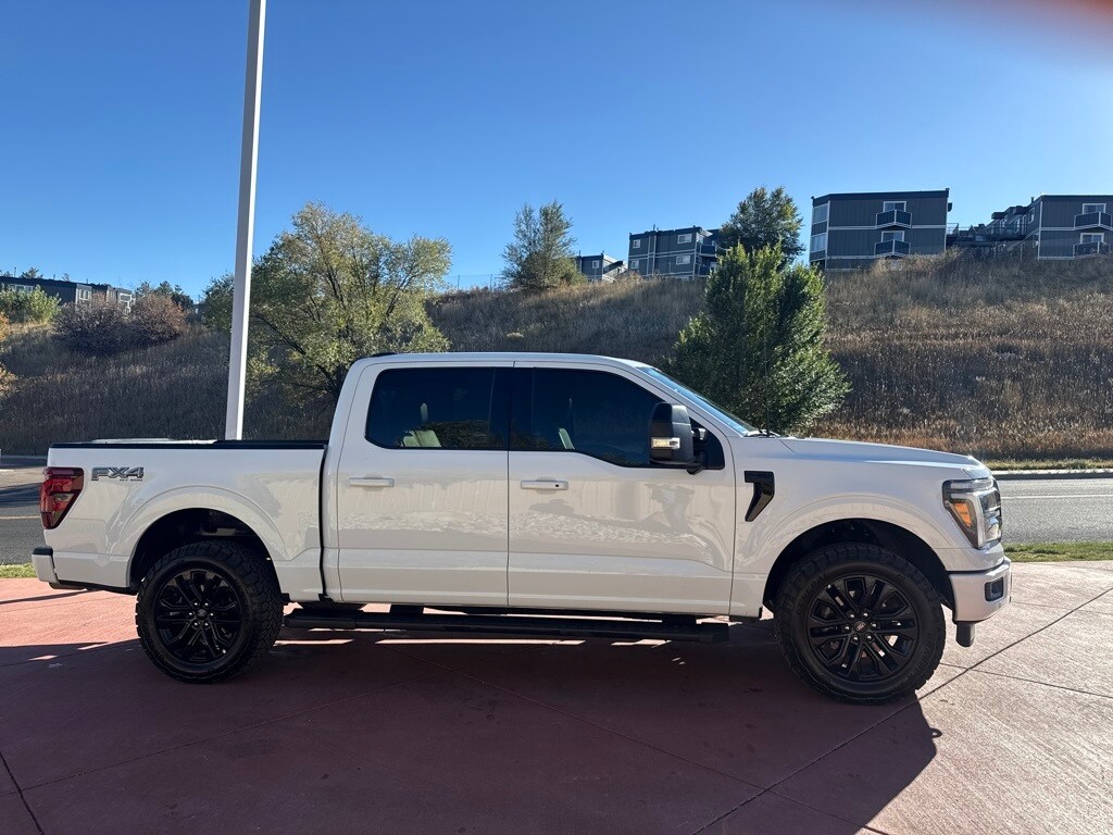 2025 Ford F-150 Lariat photo 4