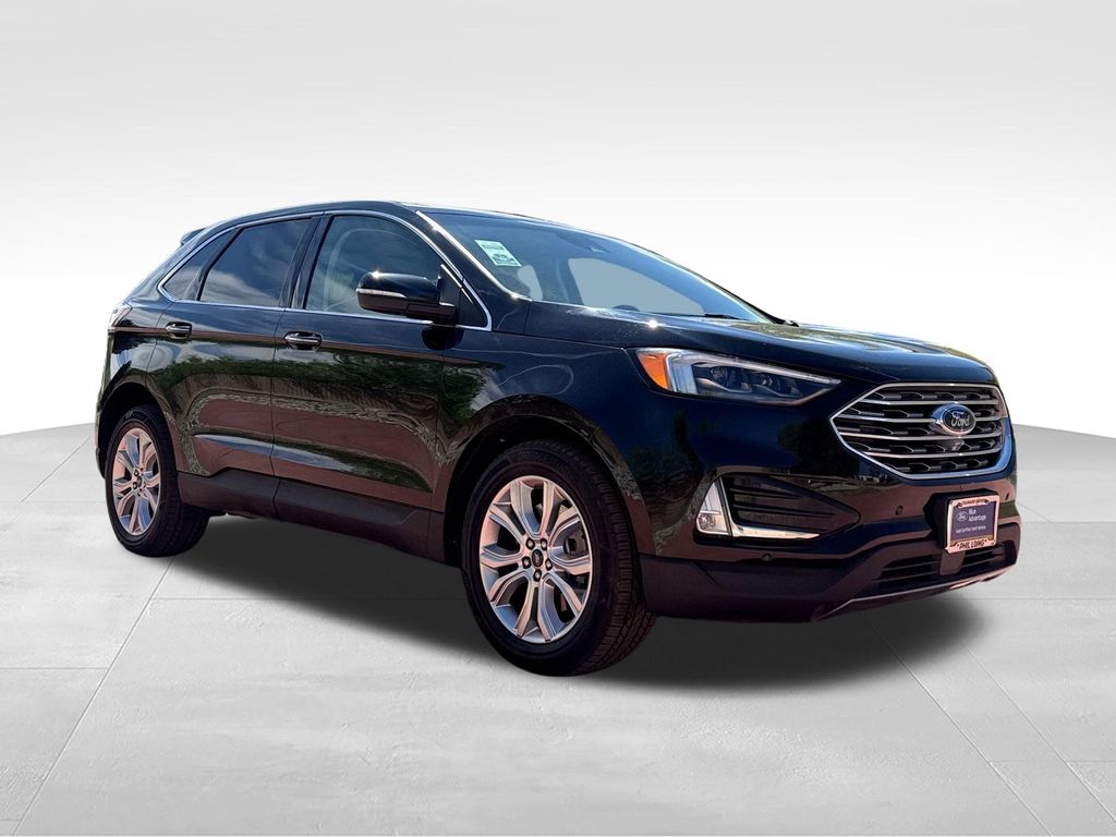 2022 Ford Edge Titanium AWD's photo