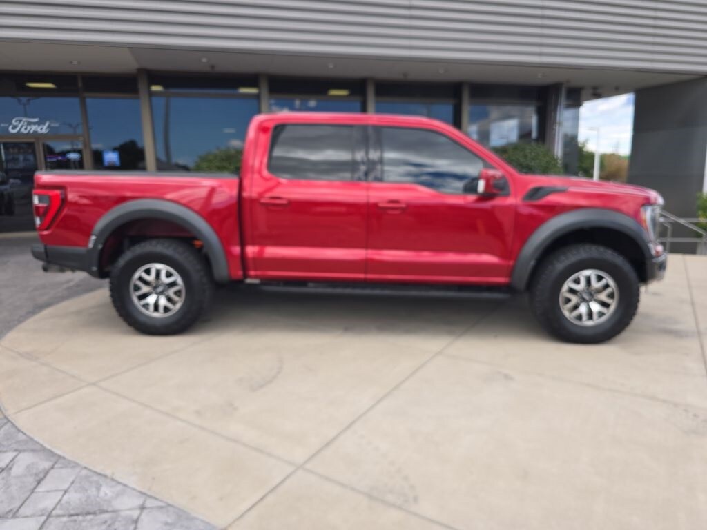 2023 Ford F-150 Raptor photo 2
