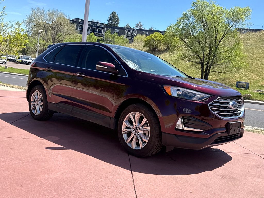 2022 Ford Edge Titanium AWD's photo
