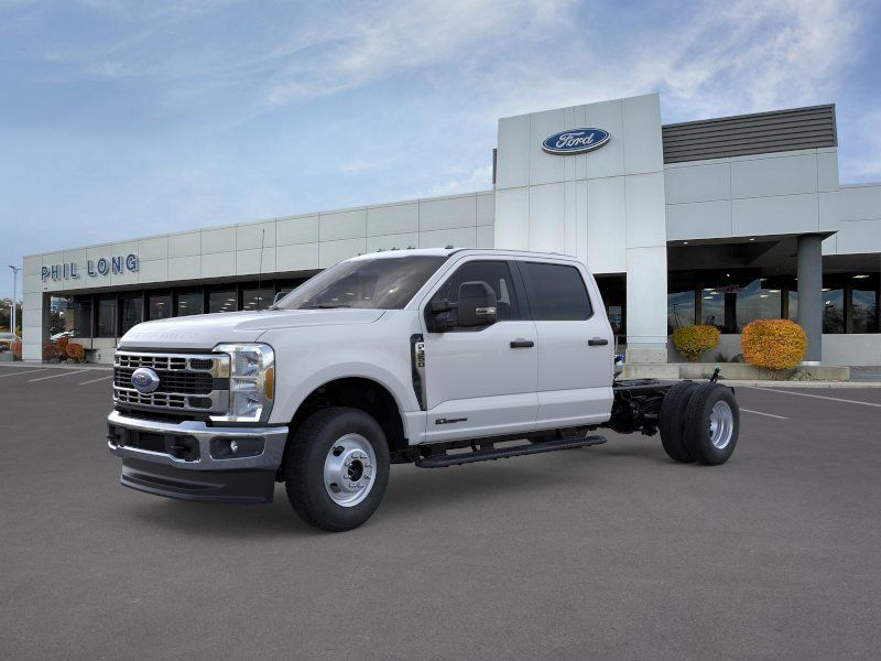 2026 Ford F-350 XL 4x4 Crew Cab 179-In DRW's photo