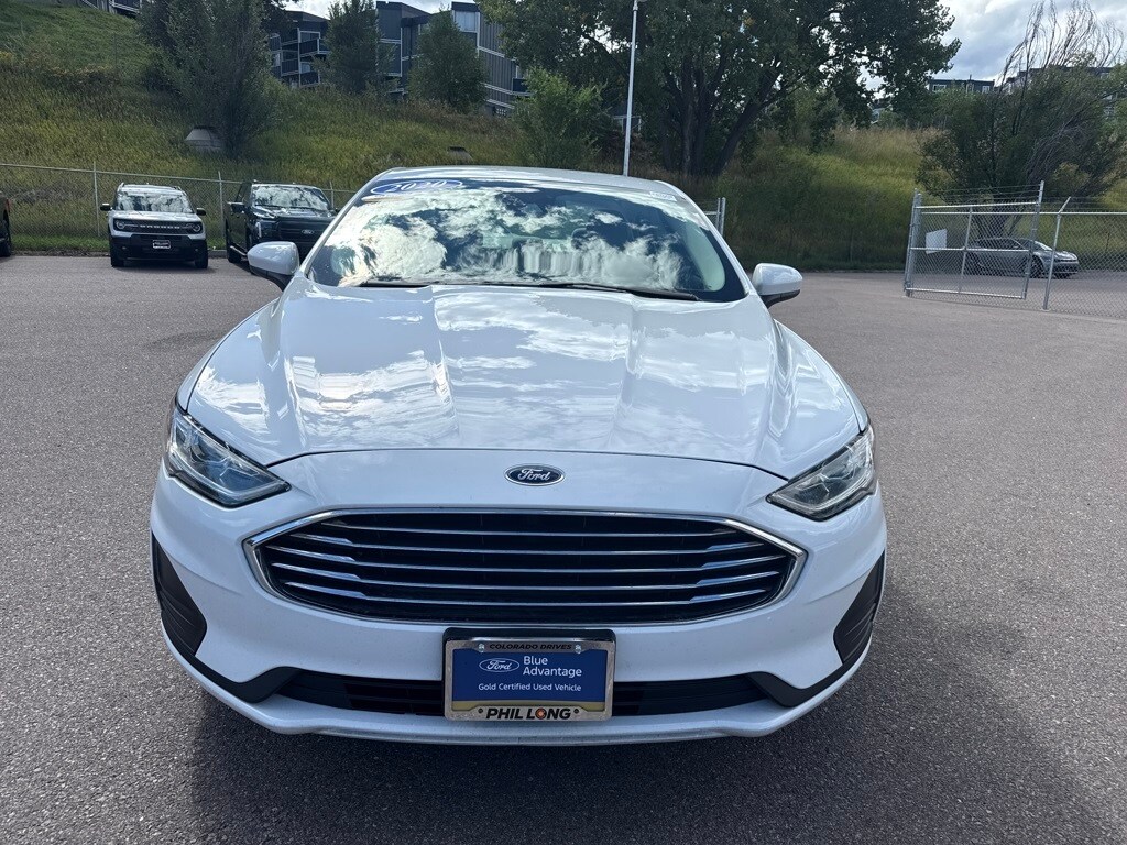 2020 Ford Fusion SE photo 2