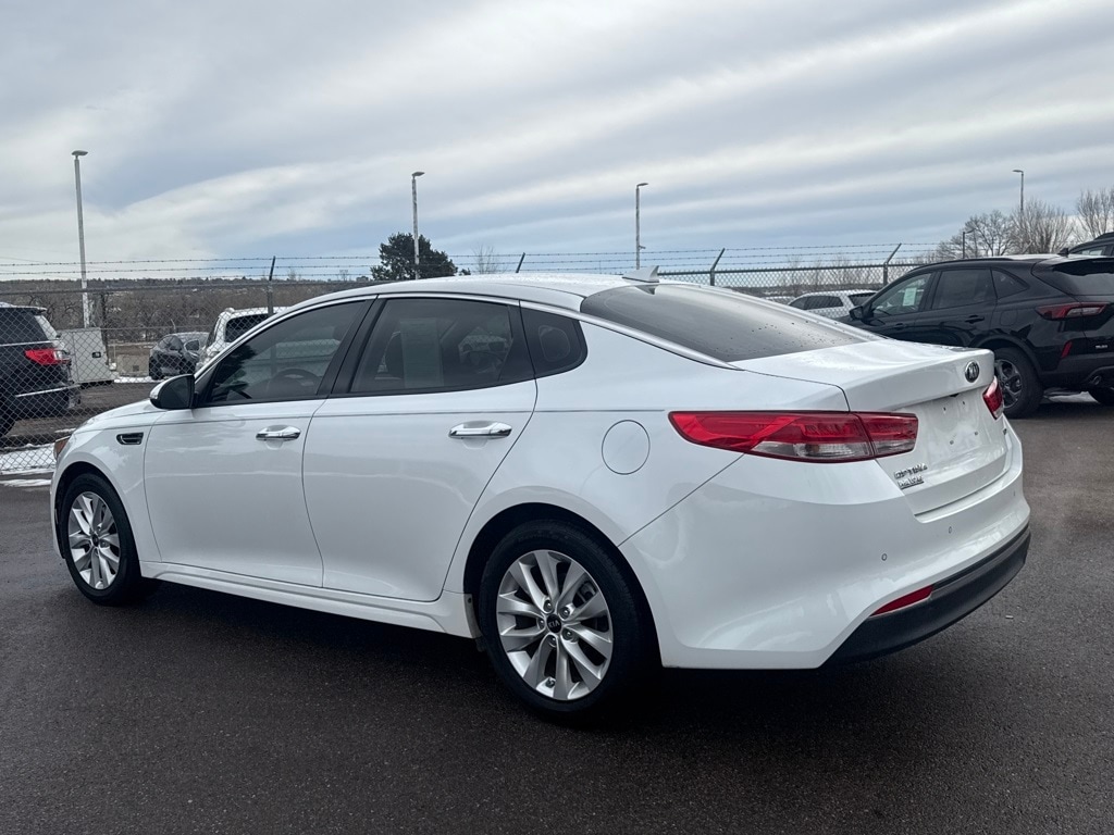 2018 Kia Optima EX photo 4