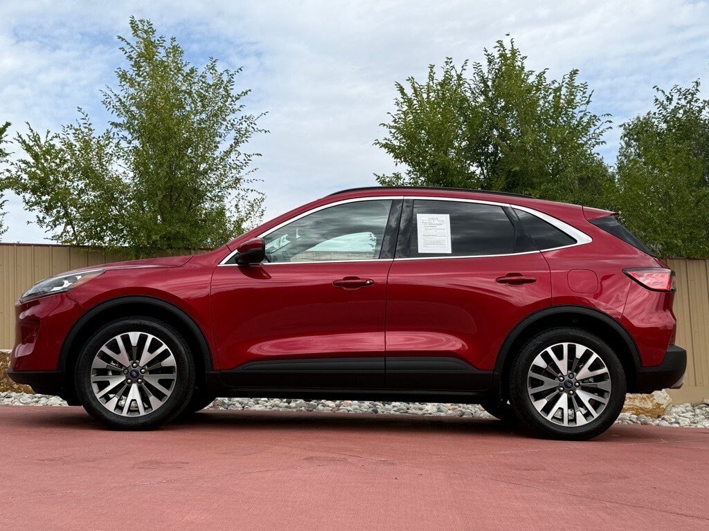 2020 Ford Escape Titanium photo 4