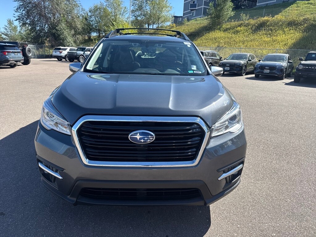 2021 Subaru Ascent Touring photo 3