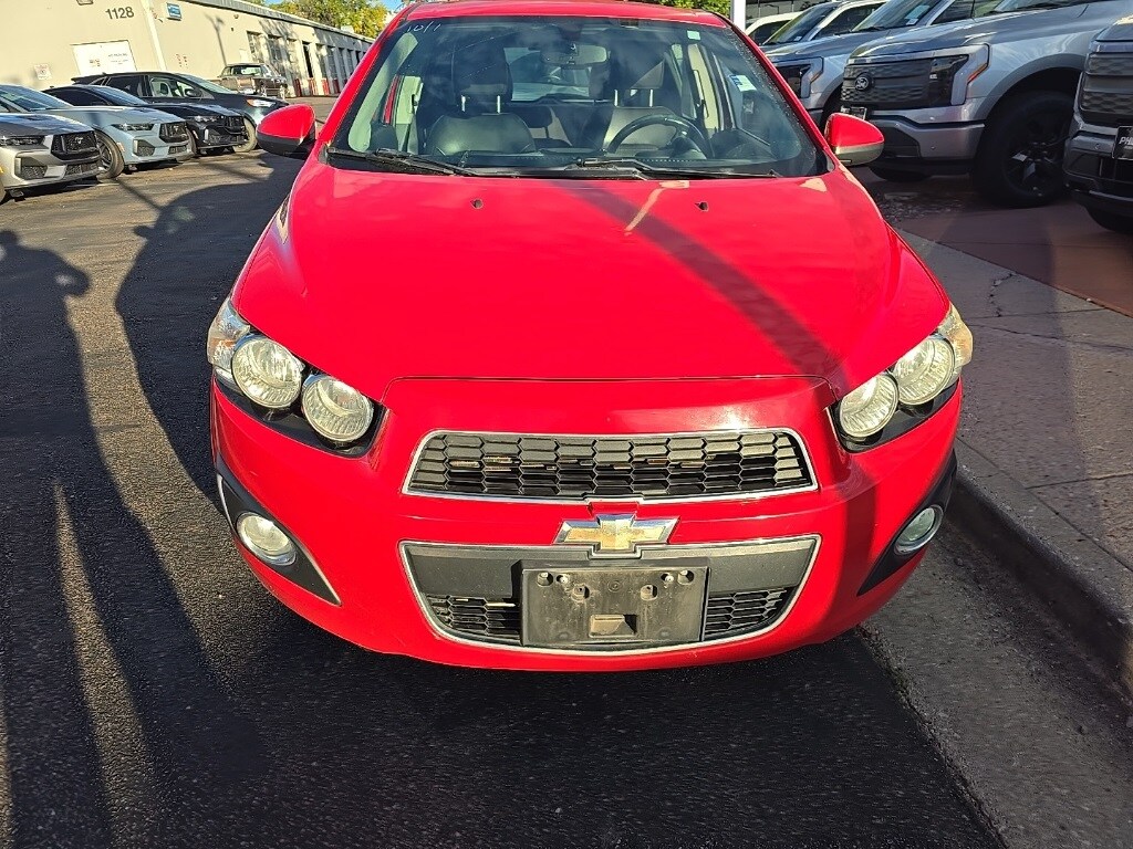 2016 Chevrolet Sonic LTZ photo 2