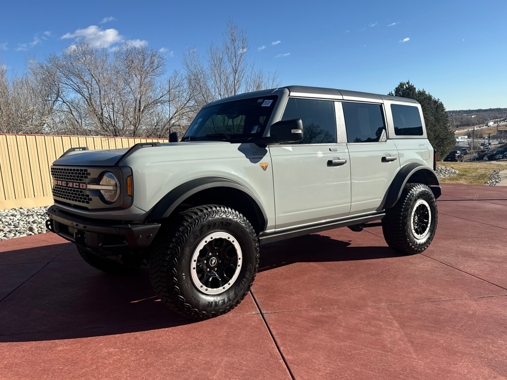 2022 Ford Bronco Badlands photo 4