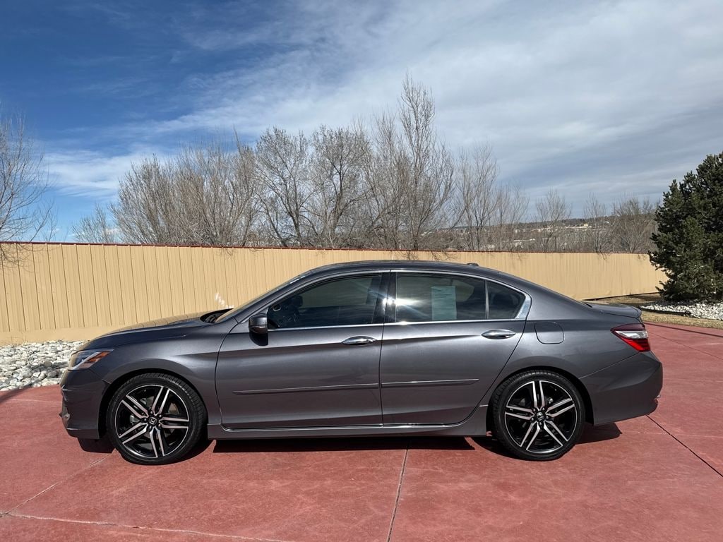 Used 2017 Honda Accord Touring Sedan