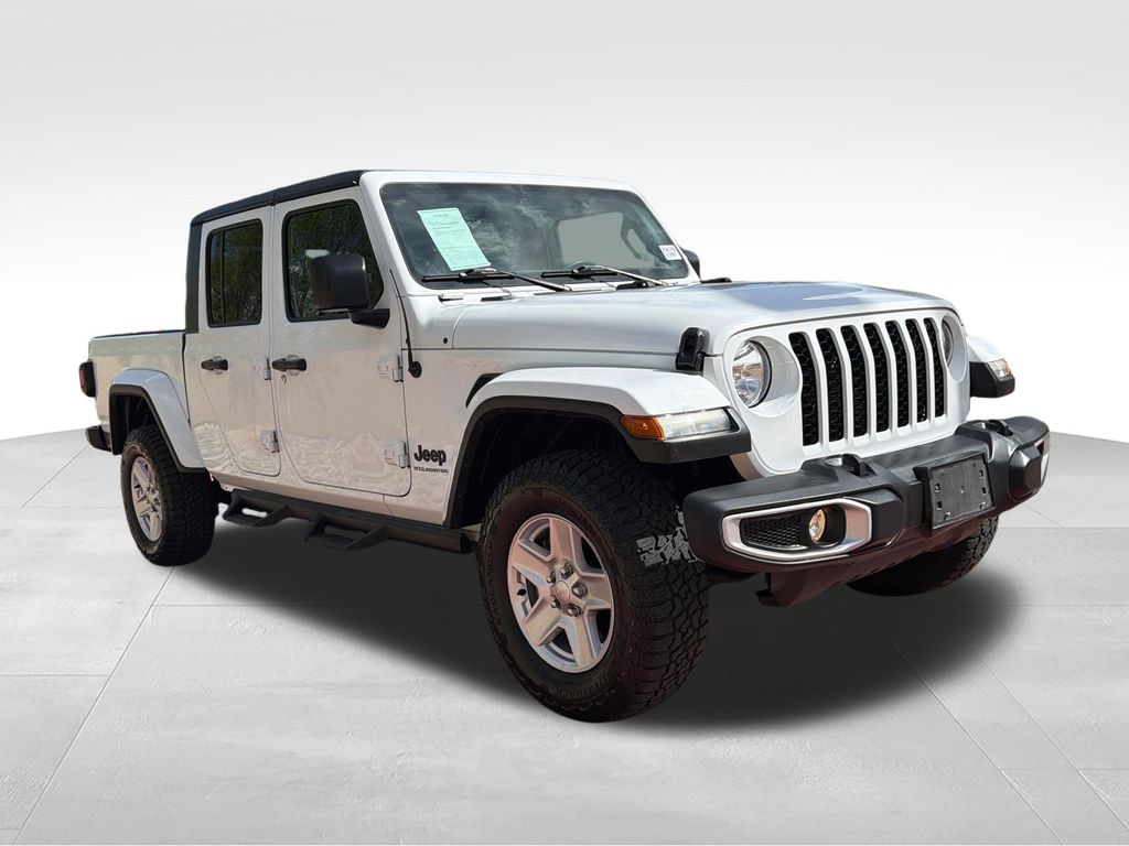 2023 Jeep Gladiator Sport S's photo