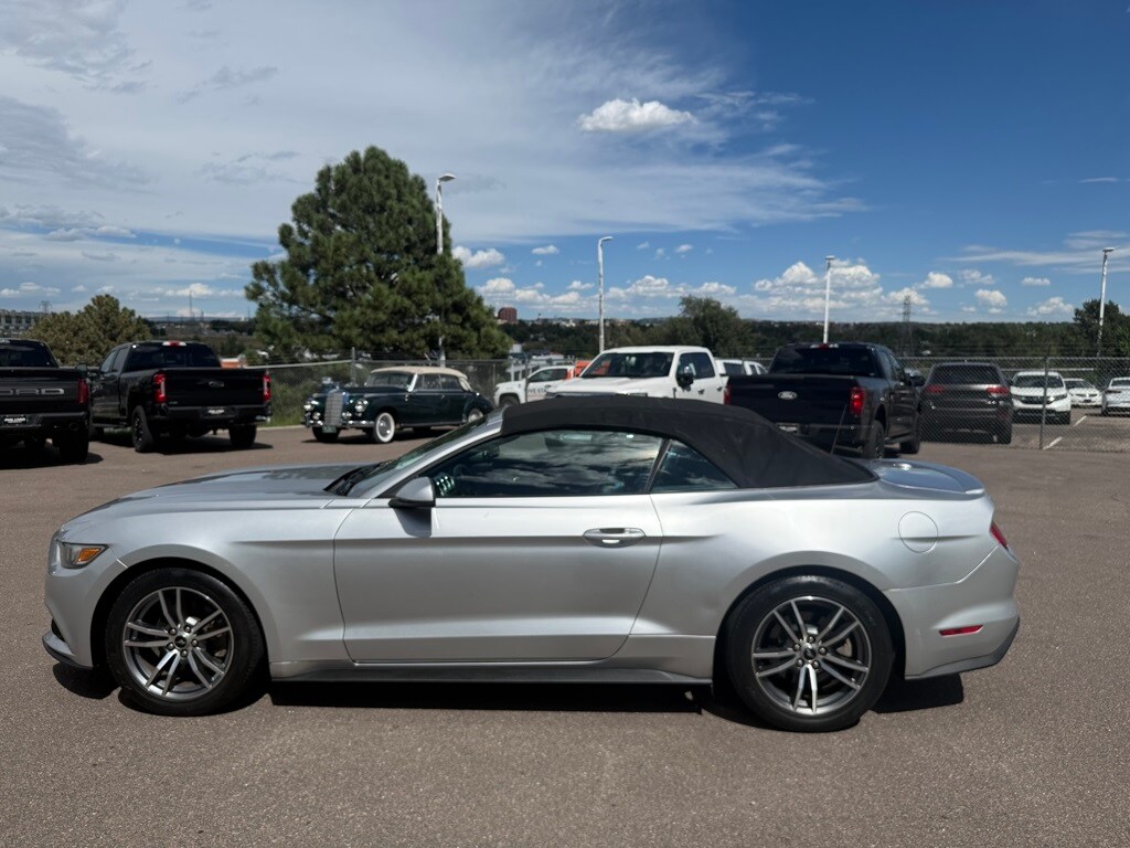 2016 Ford Mustang EcoBoost Premium Convertible photo 4